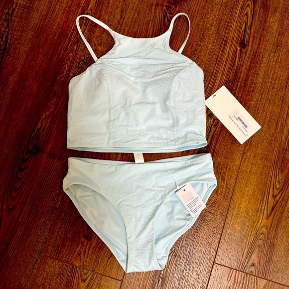 Lululemon Athletica Light Blue Bikini Set
HN Seersucker Top
Medium Rise Bottom - Picture 1 of 9